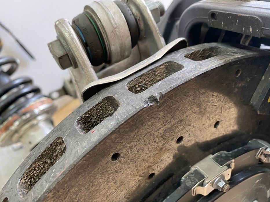 ferrari 488 gtb tarcza hamulcowa tył ceramika lewa