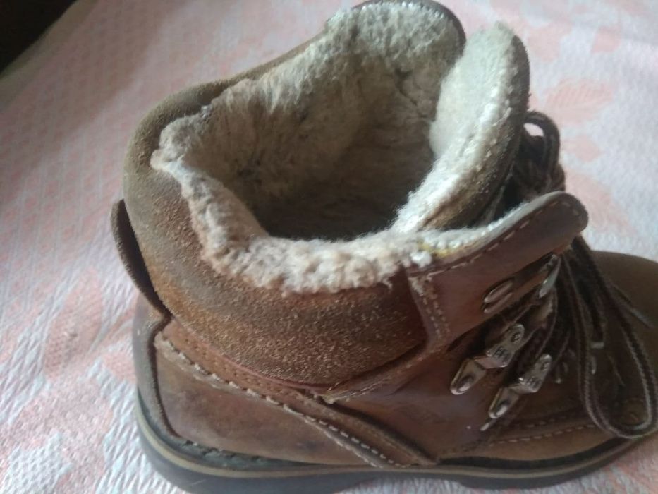 Ботинки зимние р.38 \25 см  фирма B.F.3 кожа