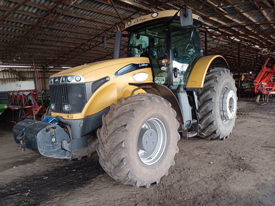 Трактор Challenger MT 665