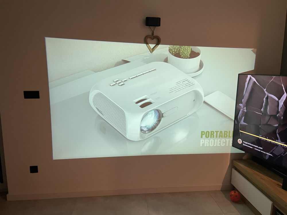 Projektor multimedialny HD system Miracast picturePRO MR200 rzutnik