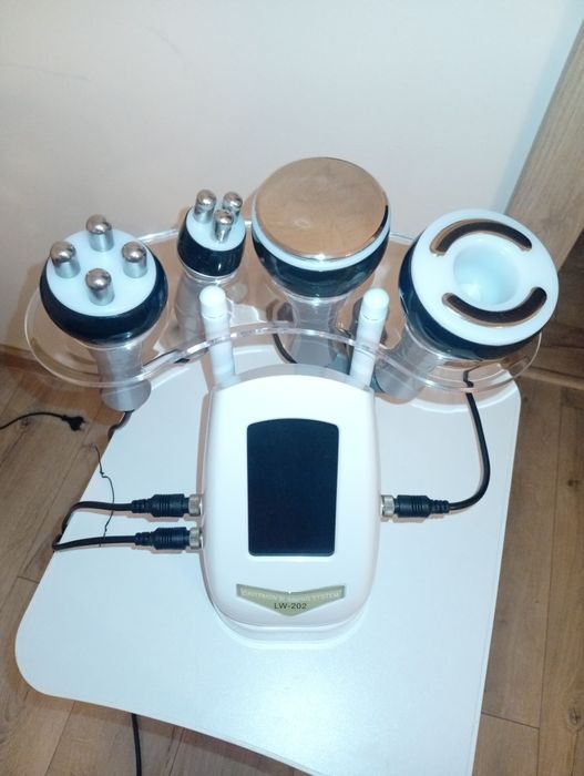 Kawitacyjny system wyszczuplające. Liposukcja kwitacyjna. Kosmetyka.