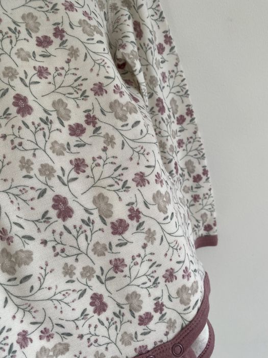 Body joha 92/98 liliowy wzorek kwiatki merino