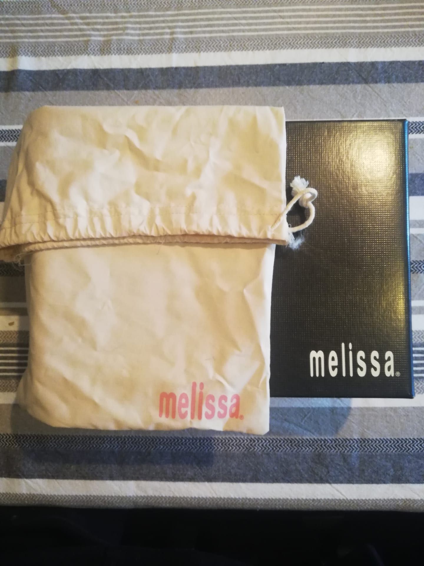 Sandálias “Melissa”, novas-39