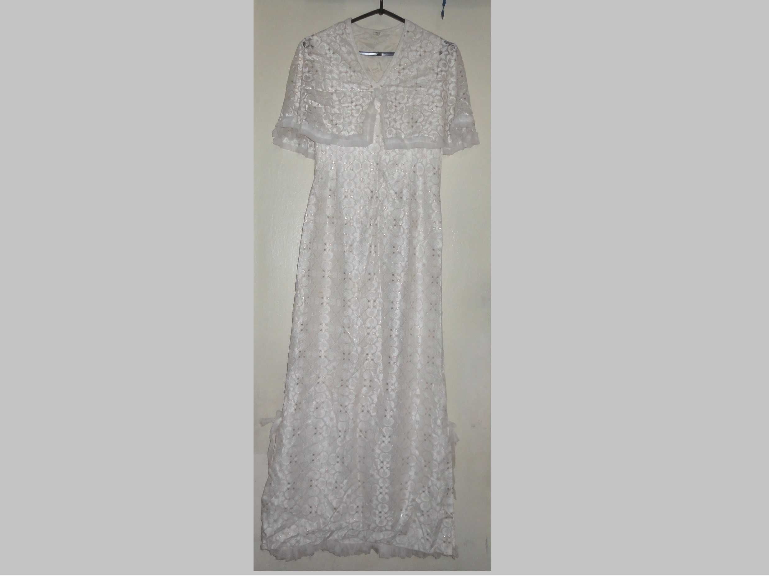 Свадебное платье, размер 44, белое, гипюр