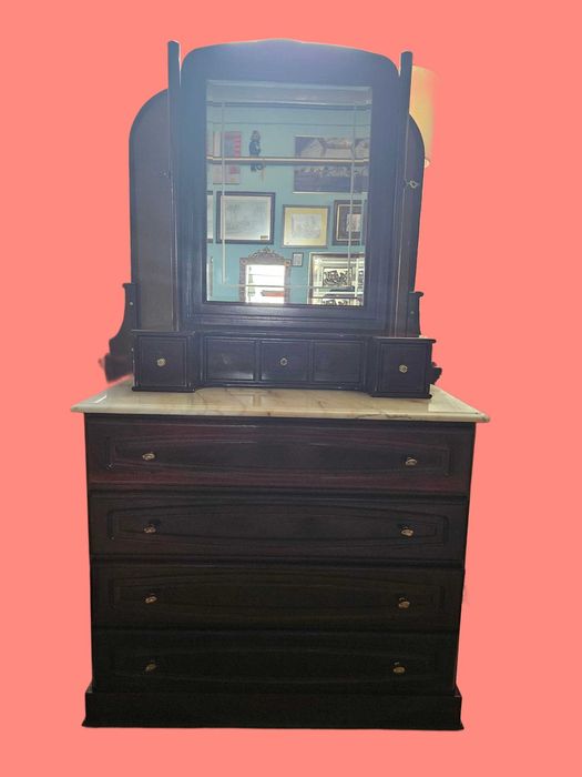 Comoda em madeira maciça com tampo em pedra e espel