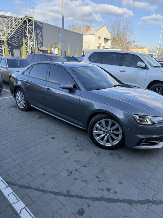 AUDI A4 2018 43тис пробігу