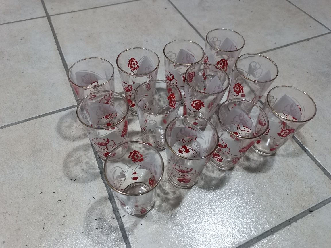 Sprzedam szklanki używane