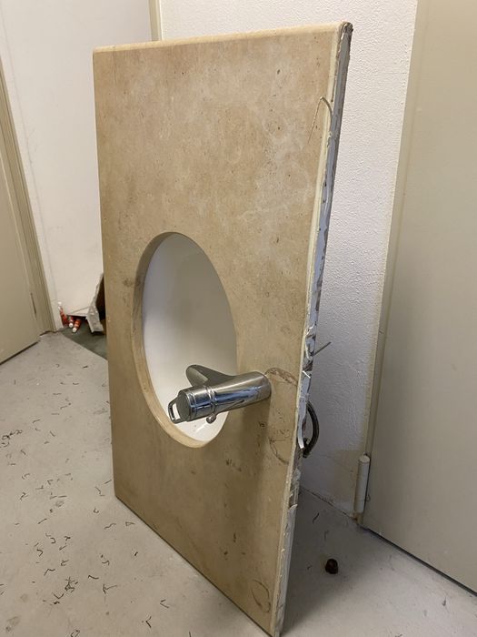 Wc Bancada liós com dois lavatórios