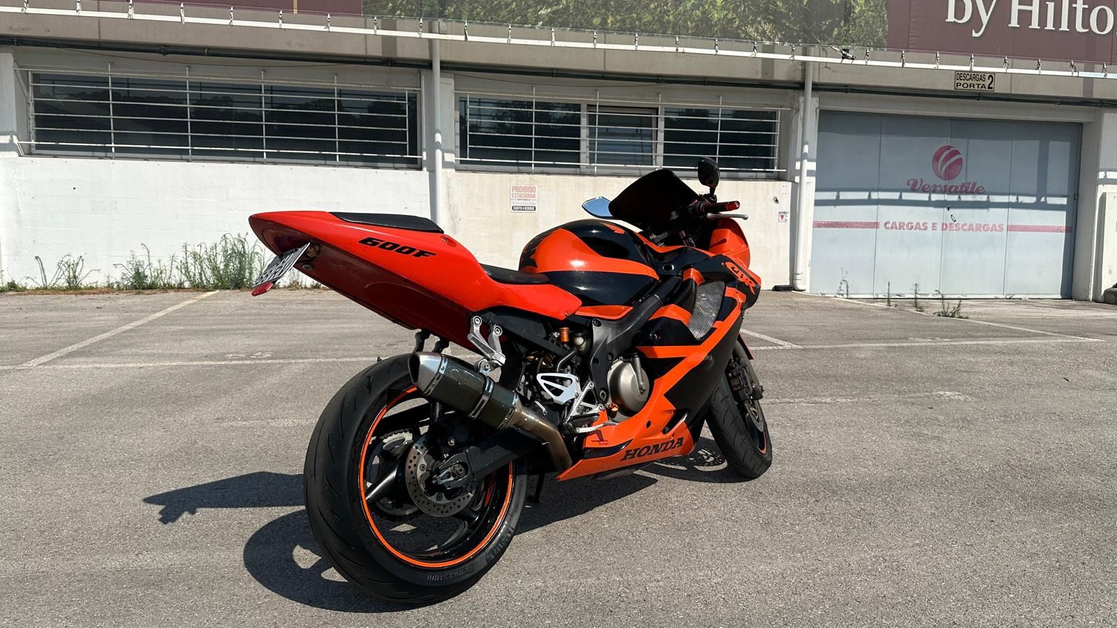 Honda  CBR 600 f 2001 81kw