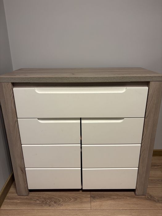Komoda z szuflada i półkami