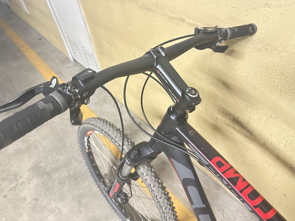 Bicicleta btt cube