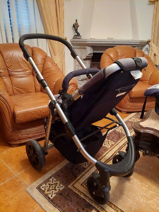 Carrinho e Baby coque Pierre Cardin vicky