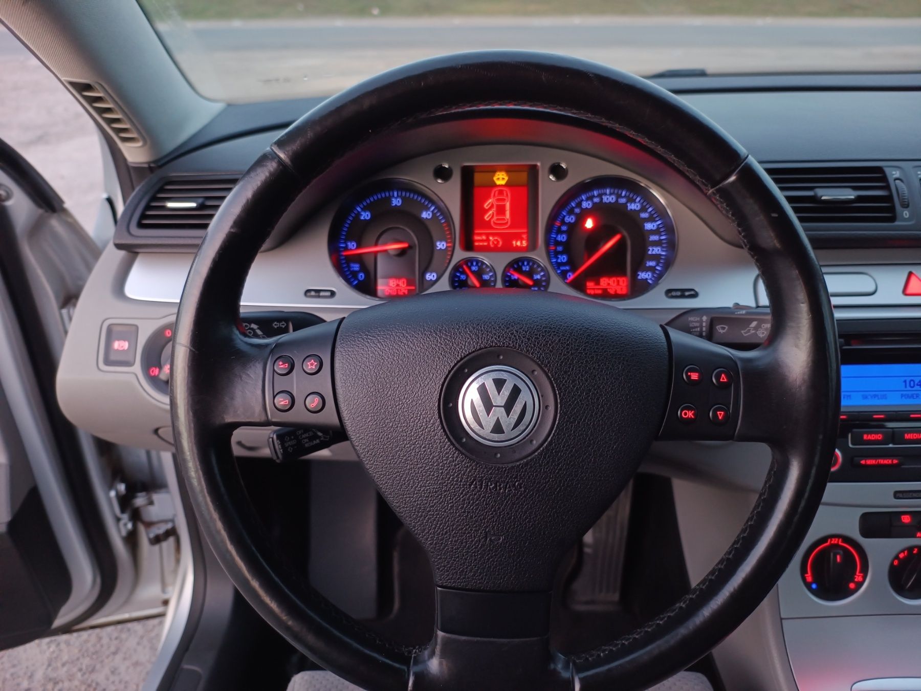 Продам автомобіль Volkswagen Passat