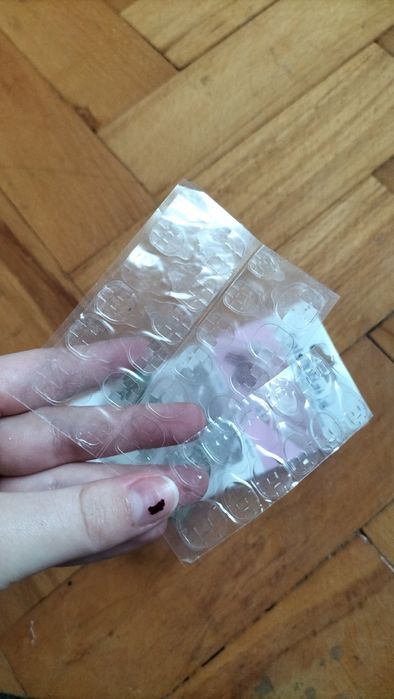 Zestaw 12 paznokci w kolorze zielonym