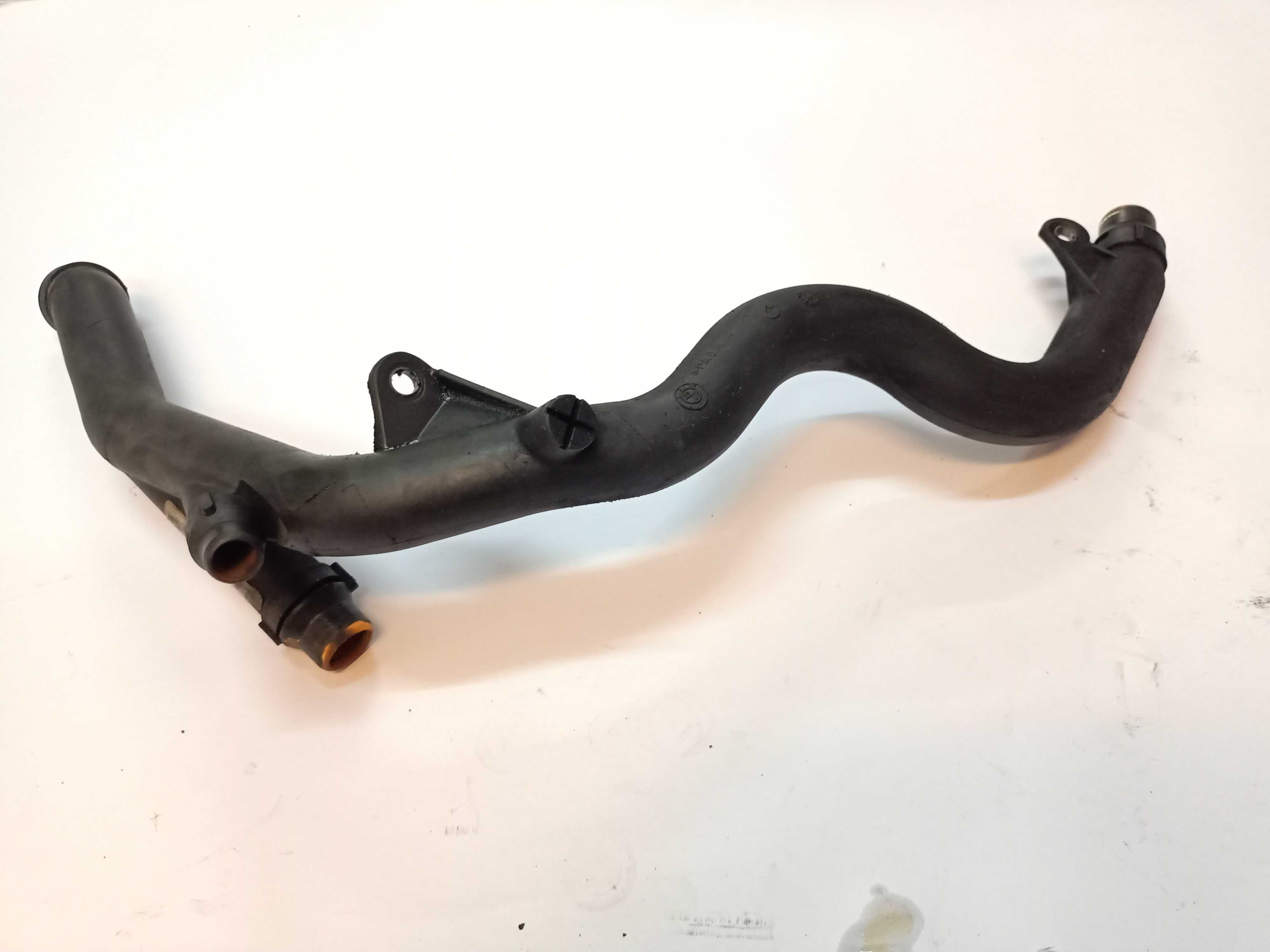 BMW E46 E83 E60 E90 Magistrala wodna 2.0D M47 Przewód rura 4 wyjścia