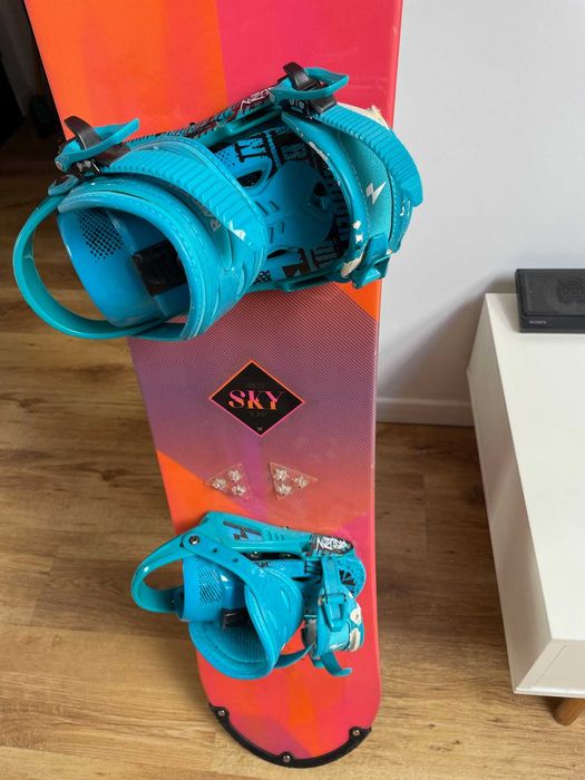 Deska snowboardowa Snowboard Morrow 140cm pokrowiec GRATIS