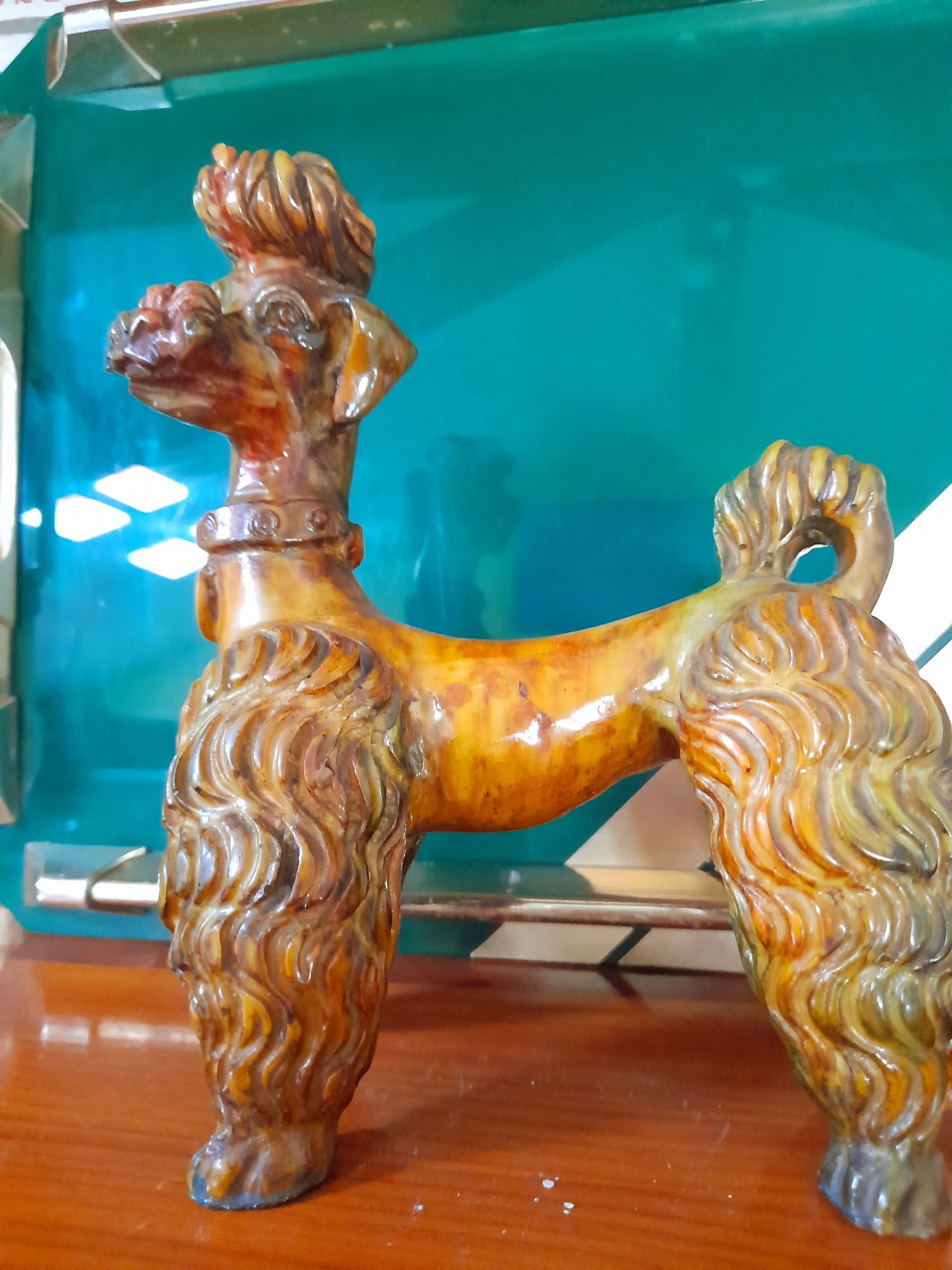 Estatueta de cão,  antiga.