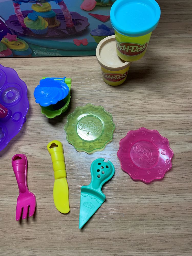 набор Play-Doh “Башня из кексов»