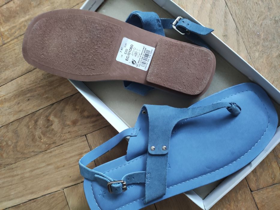 Japonki skórzane Next z zapięciem na kostce nowe r. 41