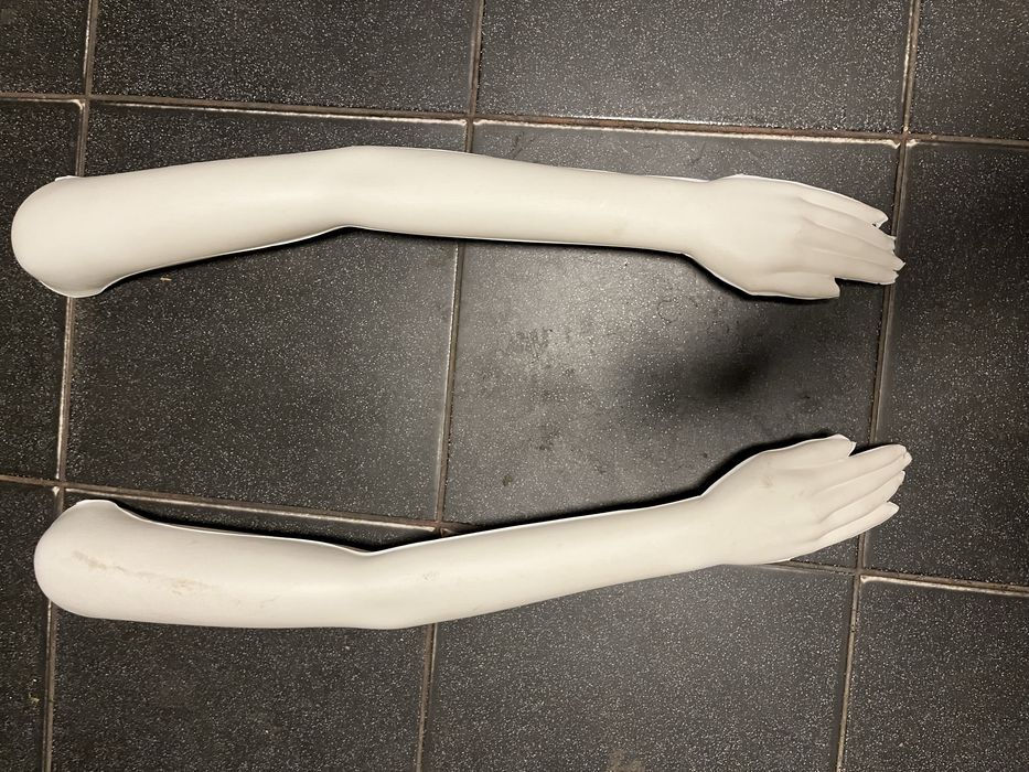 Манекени торс  голова руки ноги