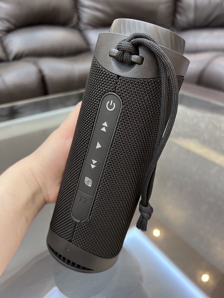 Портативна бездротова колонка Bluetooth Tronsmart T7