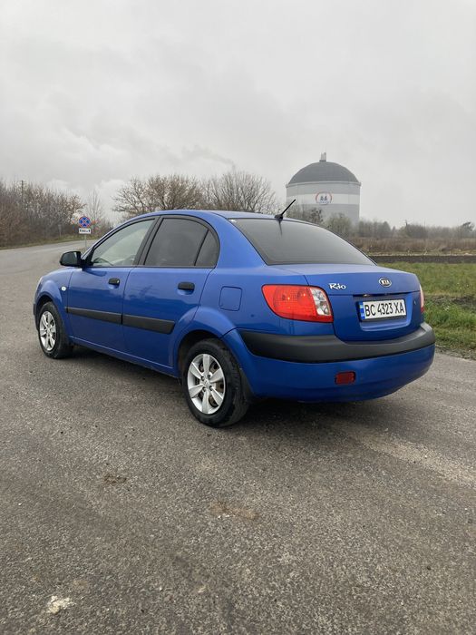 Кіа ріо 2008 рік