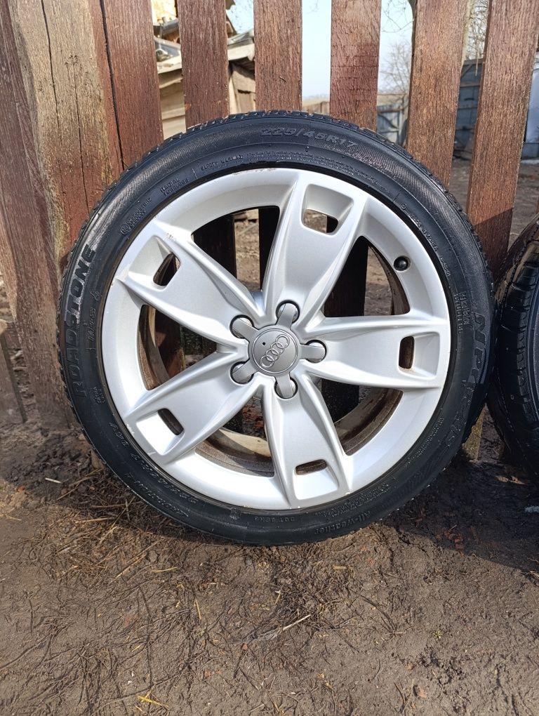 Продам диски оригинальные на audi