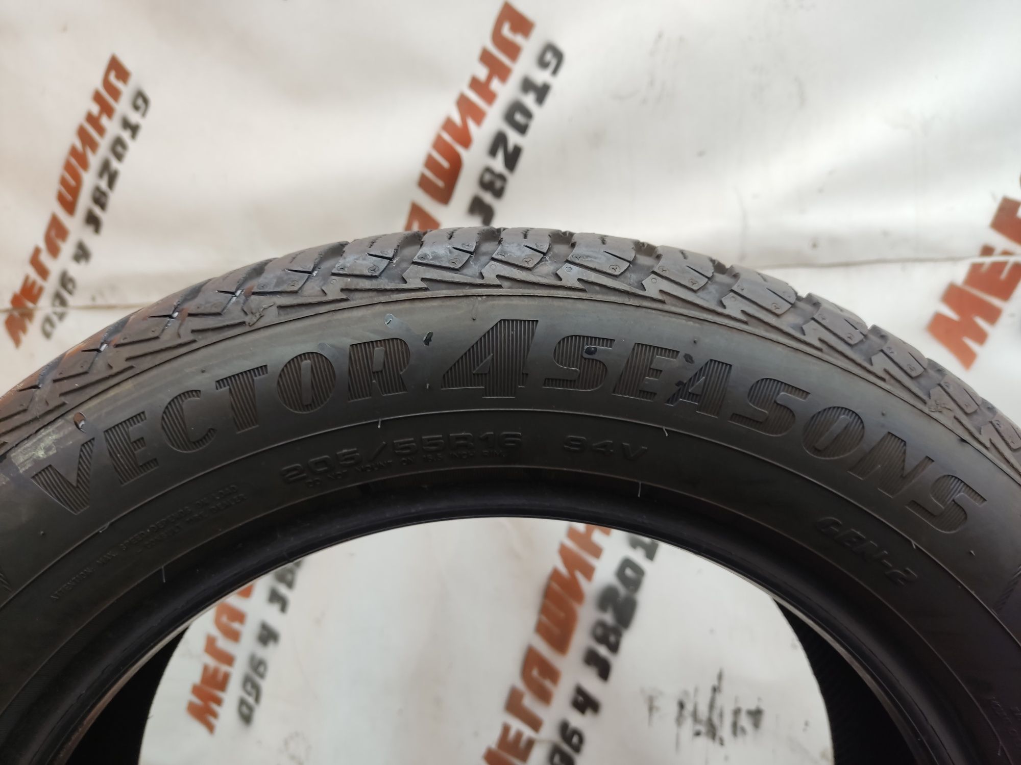 Шини 205/55/16 Goodyear Vector 4Seasons