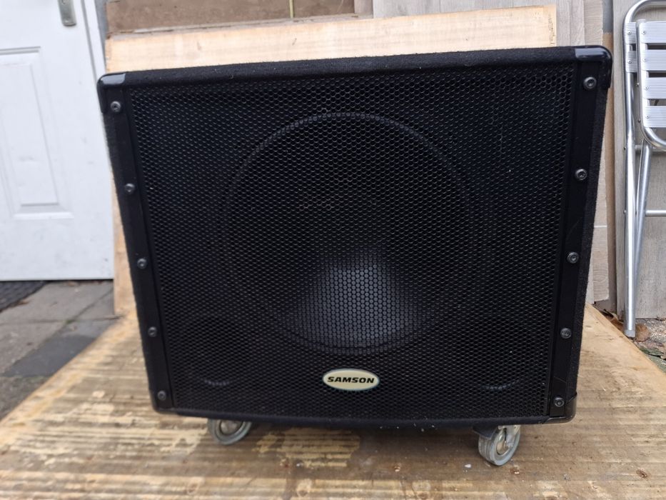 Subwoofer aktywny Samson db1500a