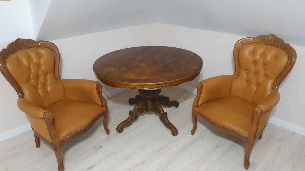 Komplet skórzany pikowany do salonu w stylu Ludwik XVI.
