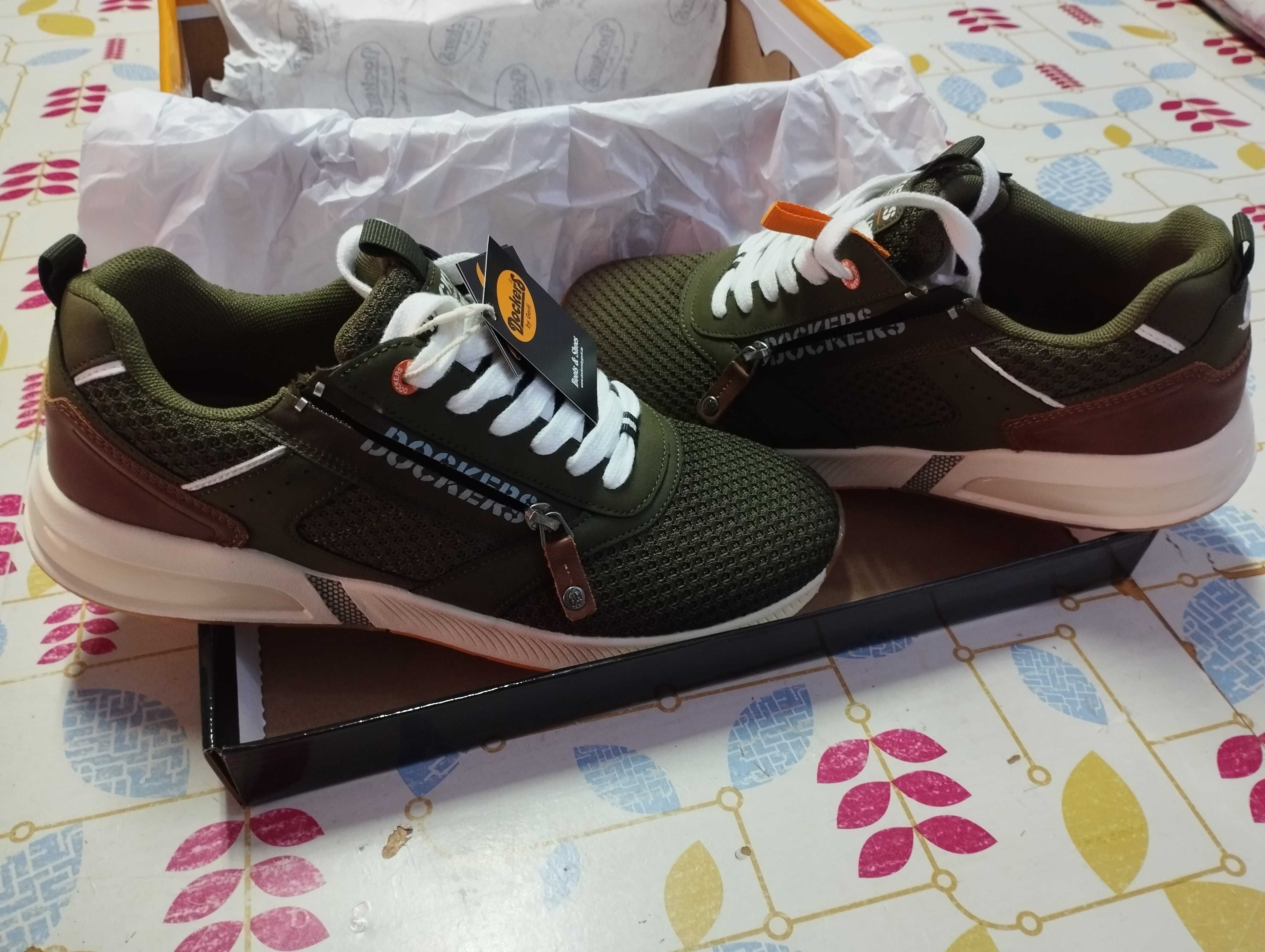Sapatilhas marca Dockers novas nunca usadas