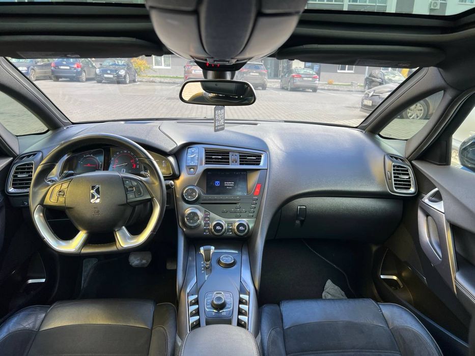 Ds5 гібрид/дизель ПОВНИЙ ПРИВІД 200к.с