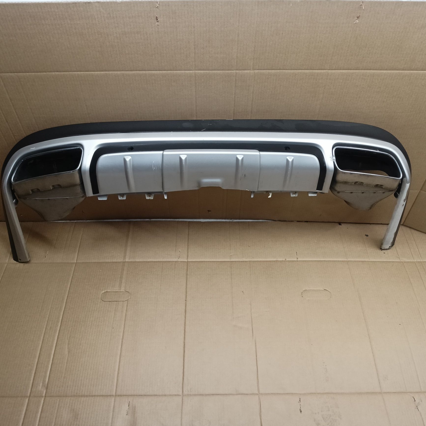 Dyfuzor spoiler Volvo V60 cross country