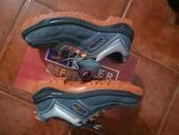 Sapatos trabalho