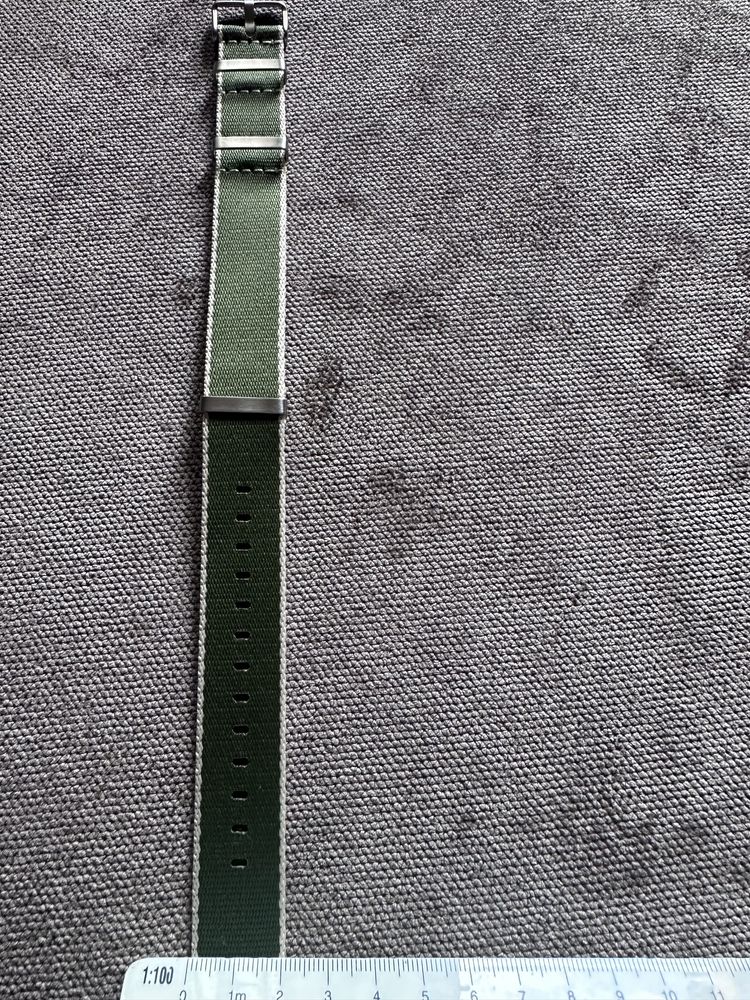 Pasek Nato 20mm Nowy zielono-beżowy srebrna sprzaczka