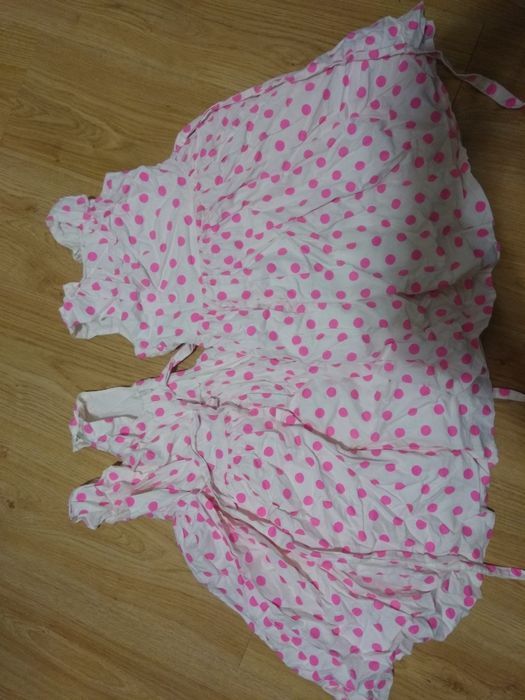 Платья одинаковые