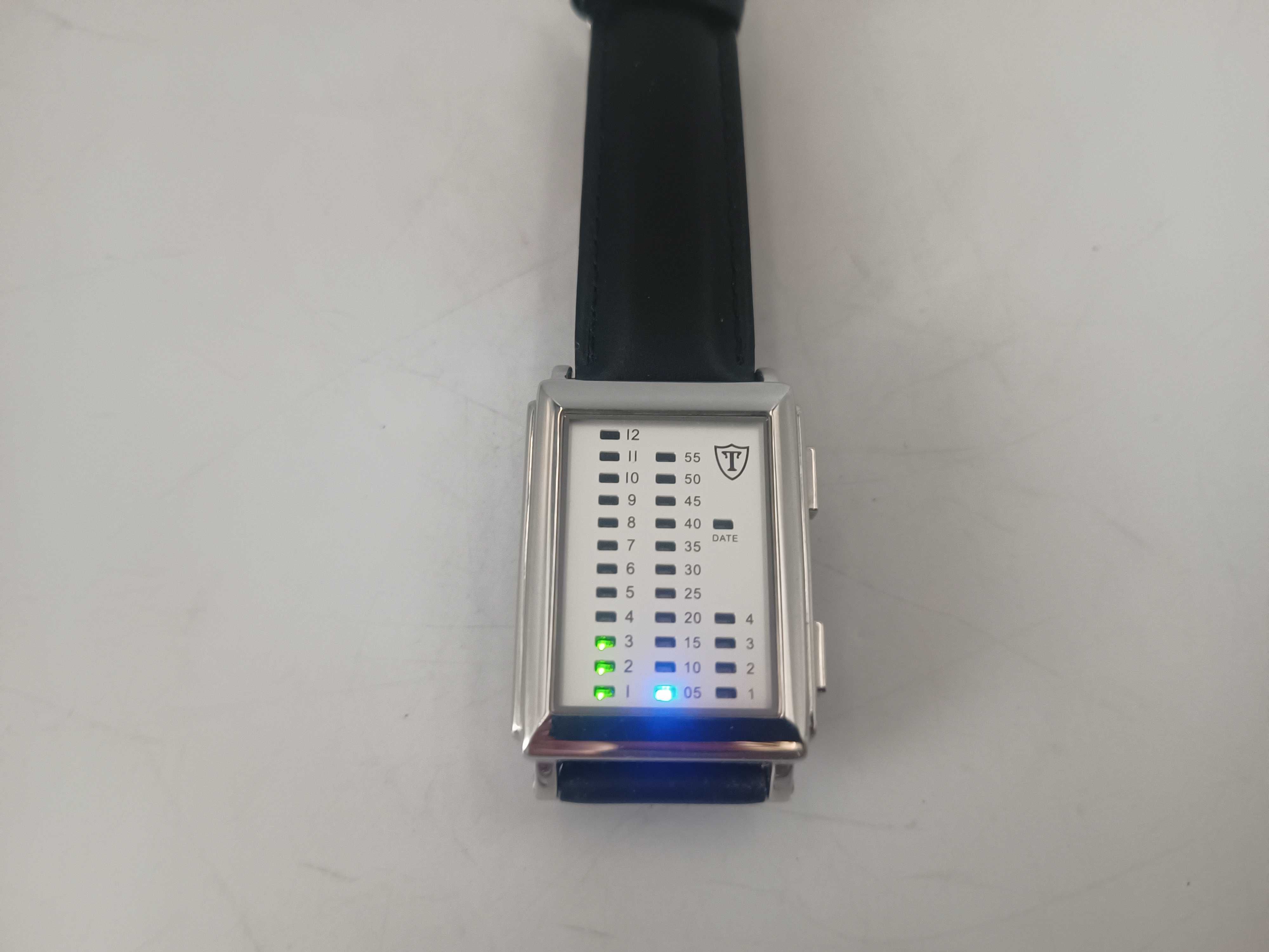 Zegarek Detomaso Spacy Timeline G-30723R sprawny