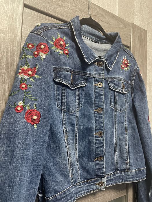 Джинсовка жіноча