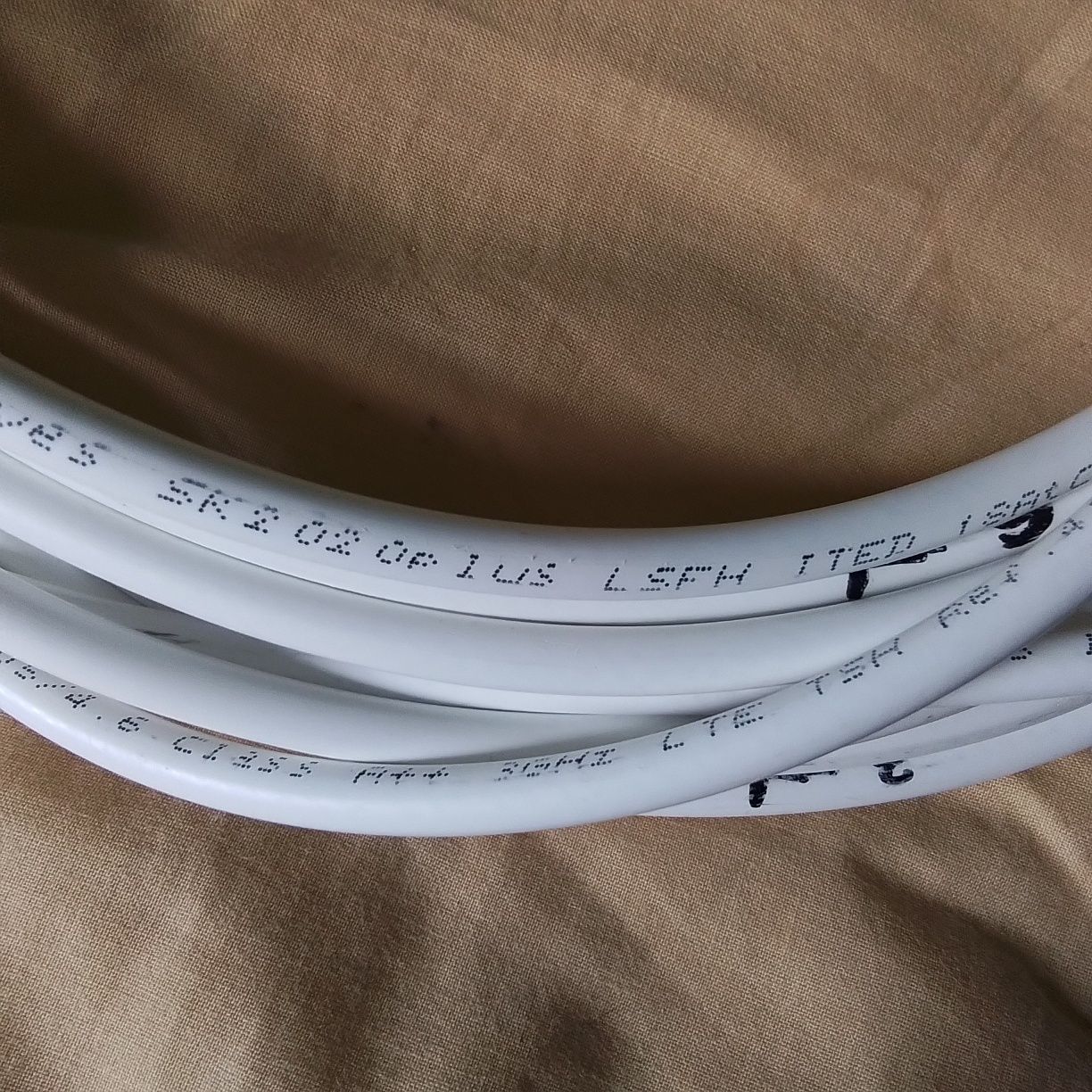 Kabel antenowy Televes Trishield (TSH) Klasy A++ 3Ghz LTE