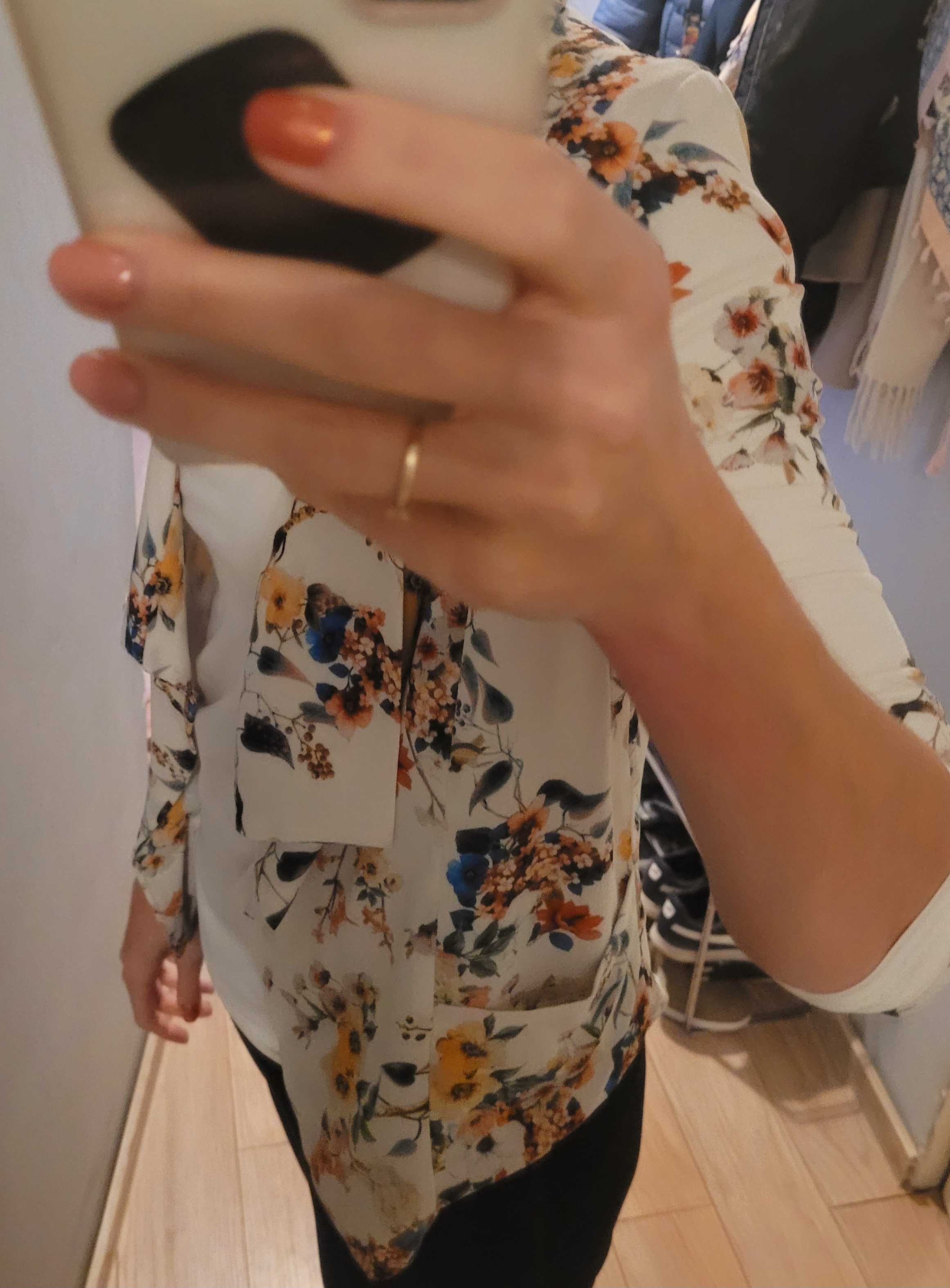 Narzutka w kwiatki Bereshka s