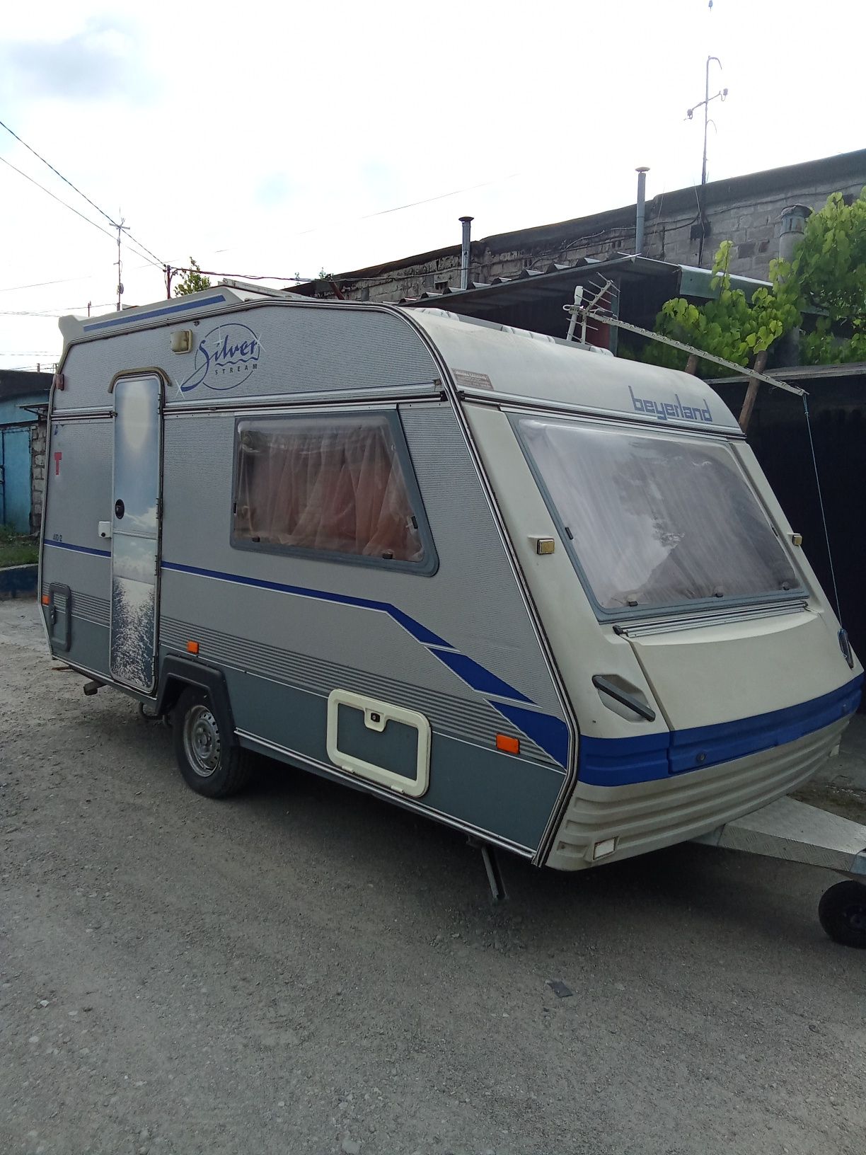 Продам прицеп дачу