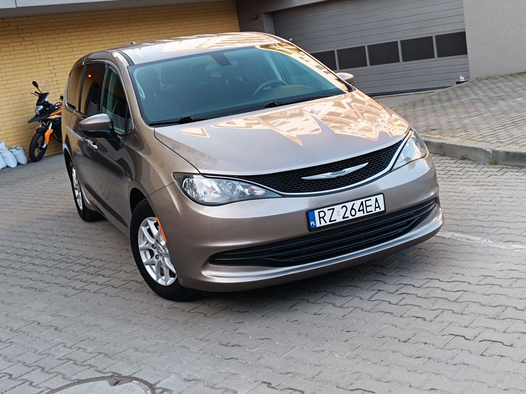 Chrysler Pacifica Touring  3.6 2018-LPG,właściciel.