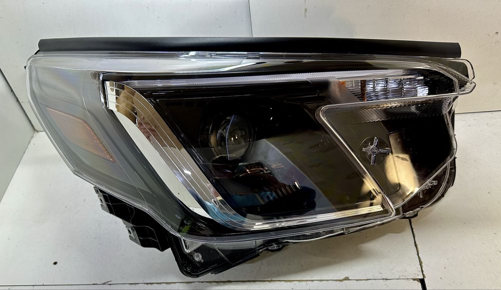 Фара правая Subaru Forester wilderness sk 2023 2024 рік full led дхо
