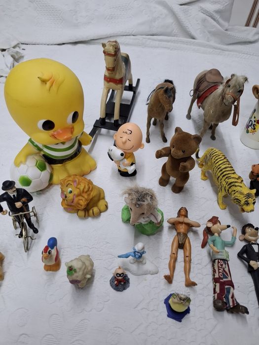 Lote de brinquedos antigos