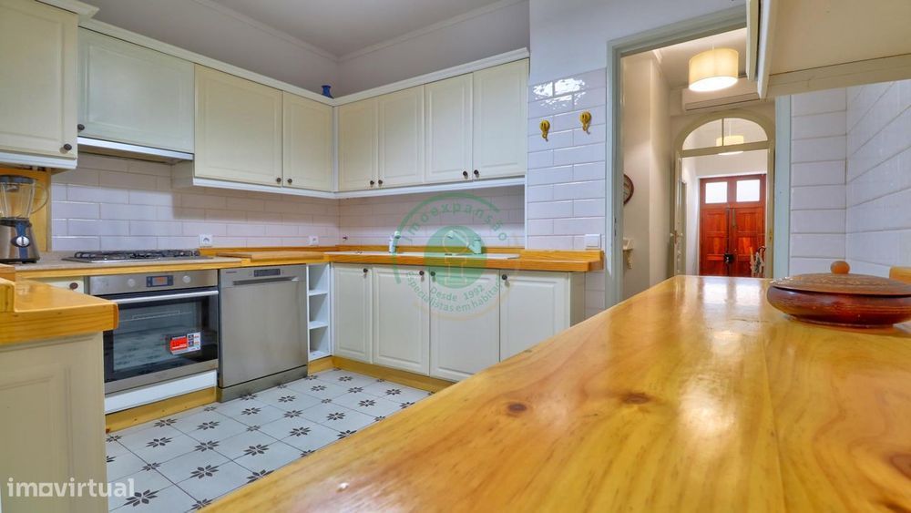 Casa com História no Bairro Novo