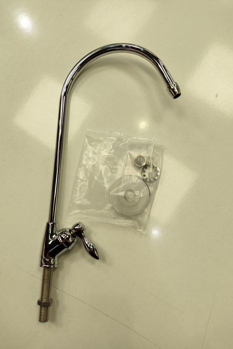 Кран врізний ординарний для фільтра.