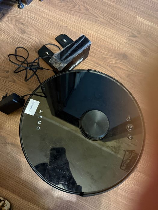 Робот пылесос Aeno на запчасти