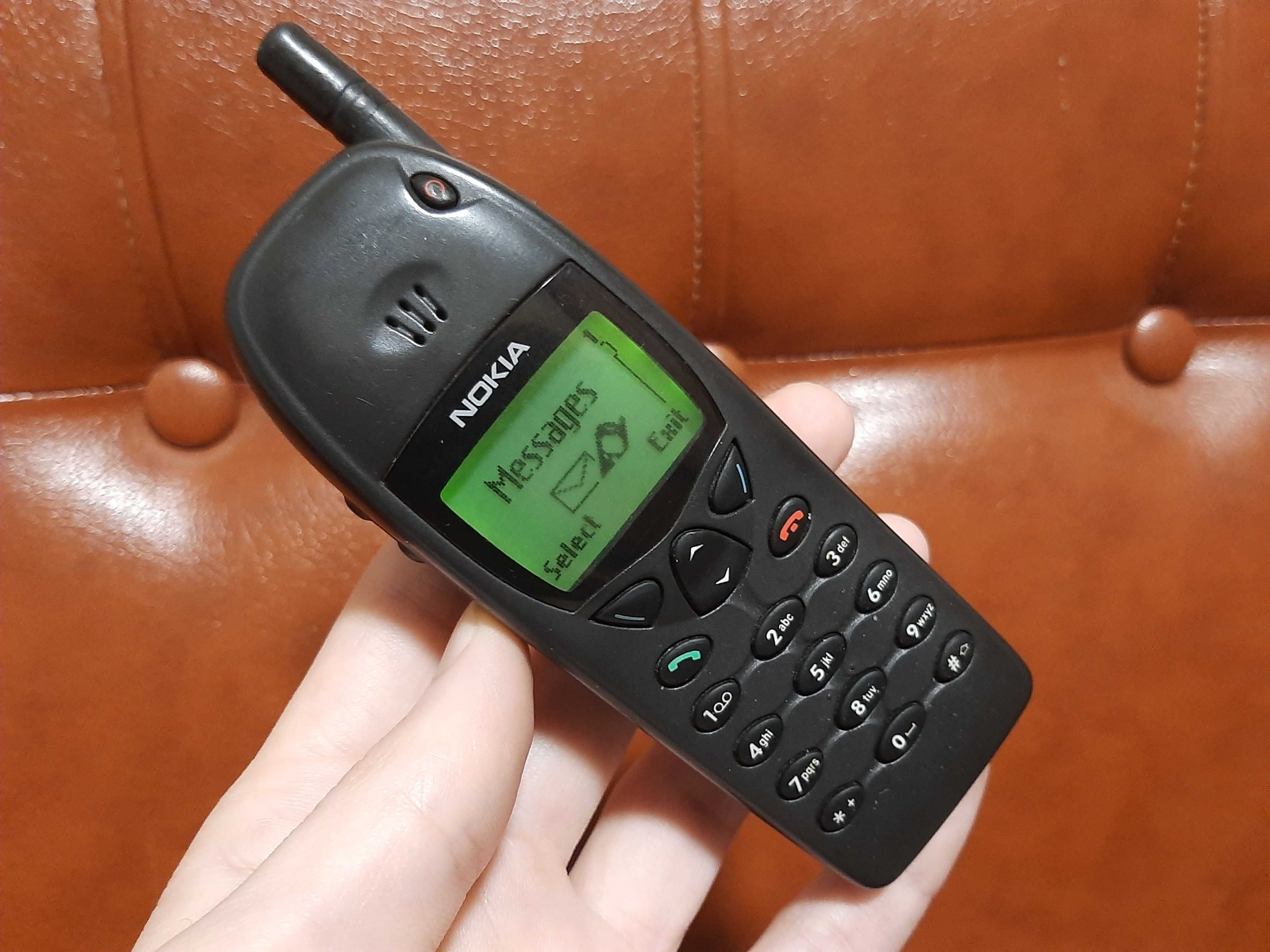 Легендарная,винтажная"Nokia 6110"(хорошее состояние)