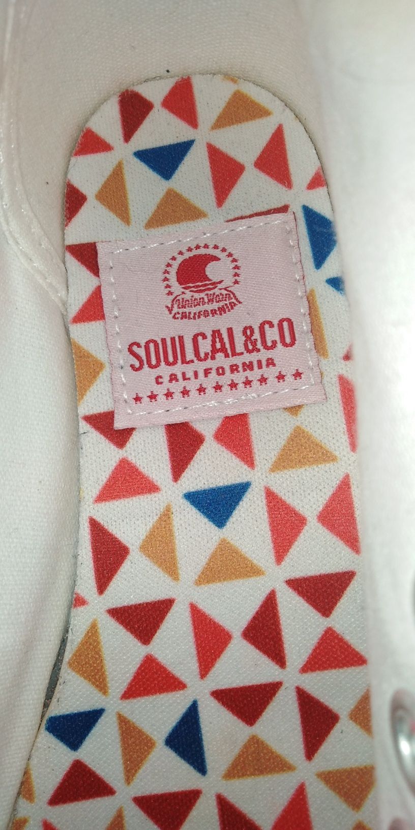 Tenisówki roz 28 soulcal&com i próbka perfum, koszulka i naklej grati