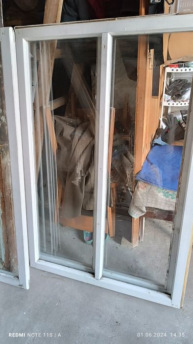 Вікна дерев'яні.